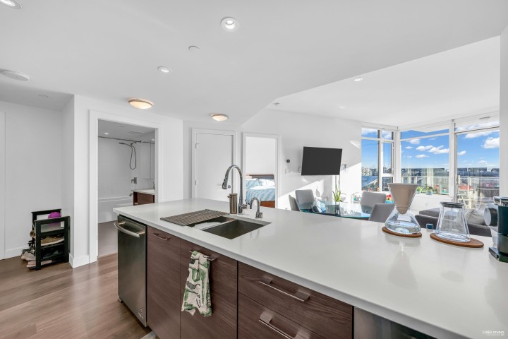 Photo 12 at 716 - 3557 Sawmill Crescent, South Marine, Vancouver East