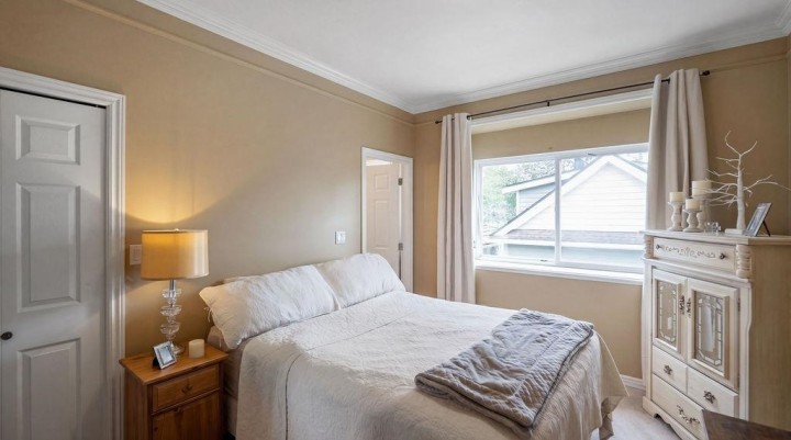 Photo 12 at 968 E 31st Avenue, Fraser VE, Vancouver East