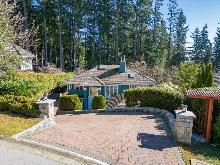 Photo 2 at 3866 Michener Way, Braemar, North Vancouver