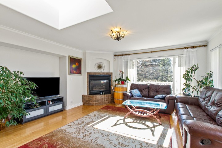 Photo 8 at 3866 Michener Way, Braemar, North Vancouver
