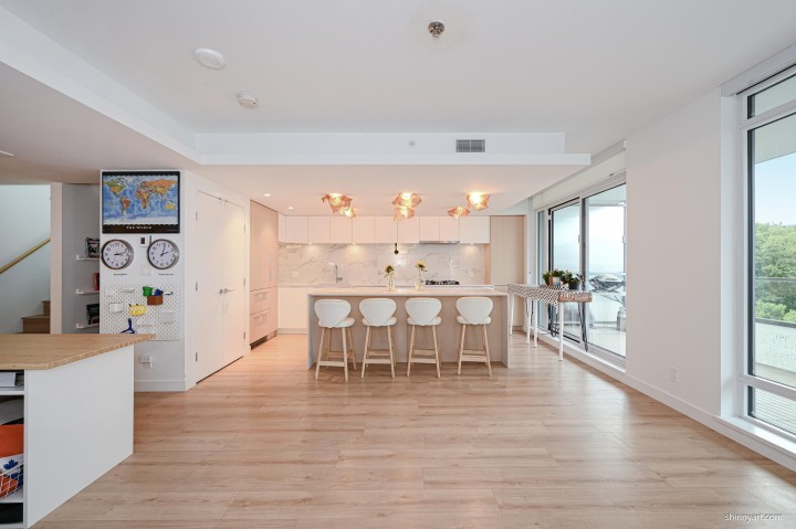 Photo 5 at 606 - 1500 Fern Street, Lynnmour, North Vancouver