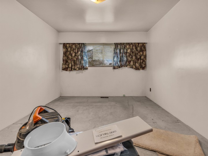 Photo 17 at 409 E 63rd Avenue, South Vancouver, Vancouver East