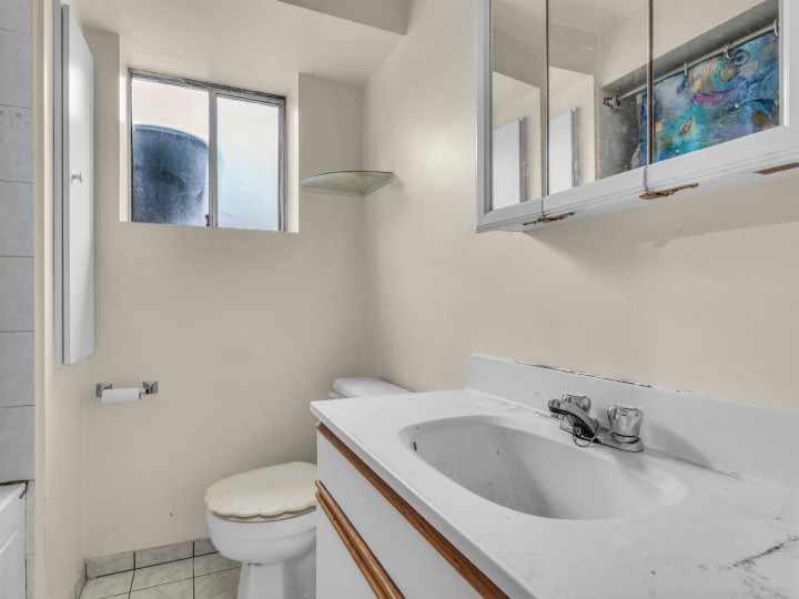 Photo 24 at 409 E 63rd Avenue, South Vancouver, Vancouver East