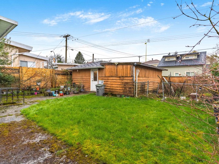 Photo 35 at 409 E 63rd Avenue, South Vancouver, Vancouver East