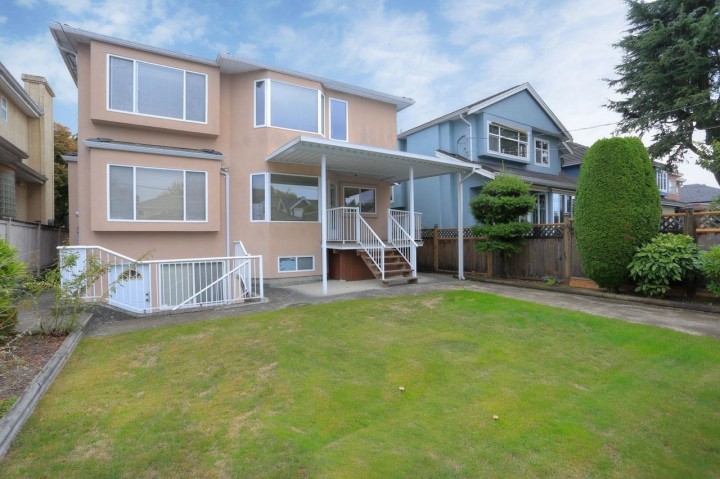 Photo 4 at 6333 Butler Street, Killarney VE, Vancouver East