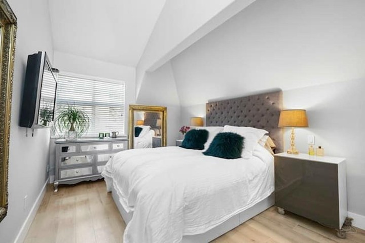 Photo 10 at D - 136 W 4th Street, Lower Lonsdale, North Vancouver