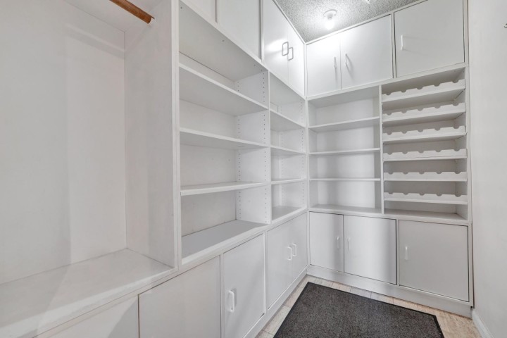 Photo 16 at 203 - 1675 Hornby Street, Yaletown, Vancouver West