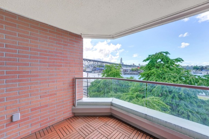 Photo 24 at 203 - 1675 Hornby Street, Yaletown, Vancouver West