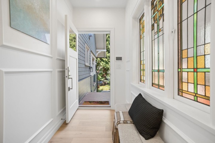 Photo 3 at 2012 W 15th Avenue, Kitsilano, Vancouver West