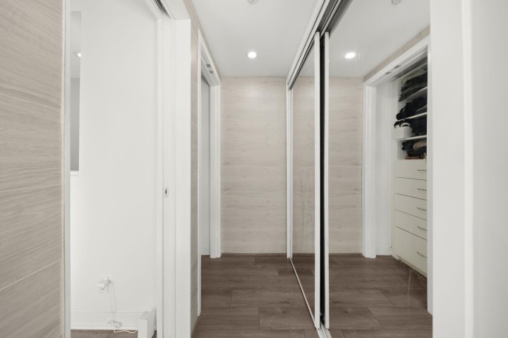 Photo 17 at 1053 Homer Street, Yaletown, Vancouver West