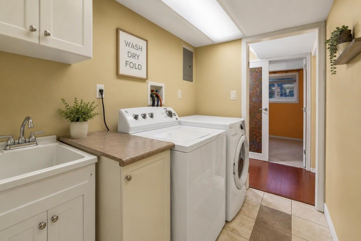 Photo 12 at 799 Donegal Place, Delbrook, North Vancouver