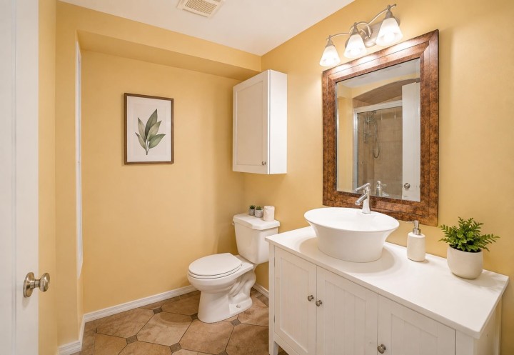 Photo 9 at 799 Donegal Place, Delbrook, North Vancouver