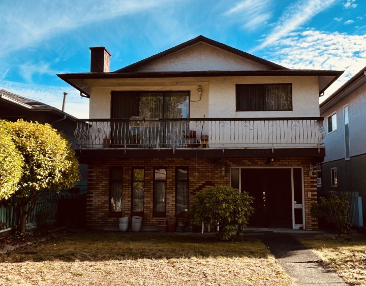 Photo 1 at 2232 E 45 Avenue, Killarney VE, Vancouver East