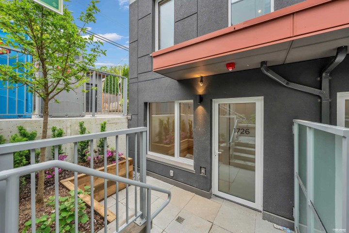 Photo 1 at 1726 Templeton Drive, Grandview Woodland, Vancouver East