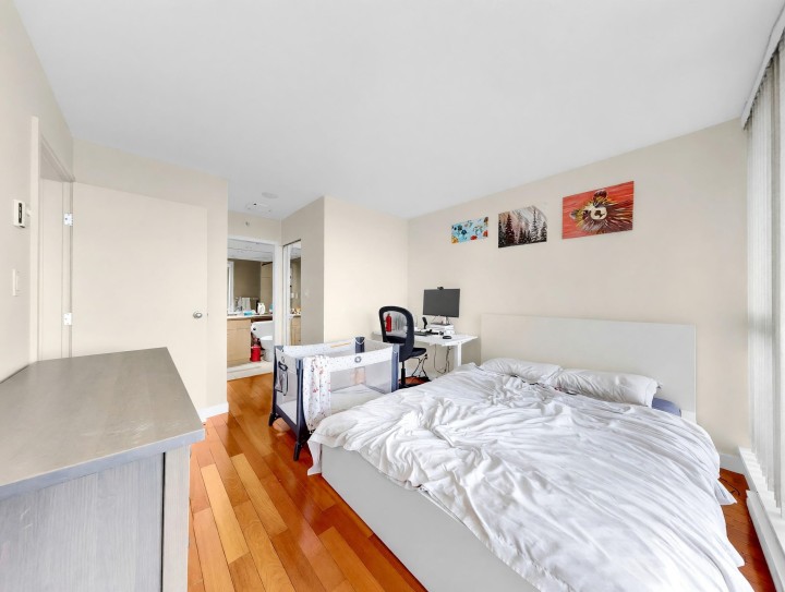 Photo 12 at 708 - 1408 Strathmore Mews, Yaletown, Vancouver West