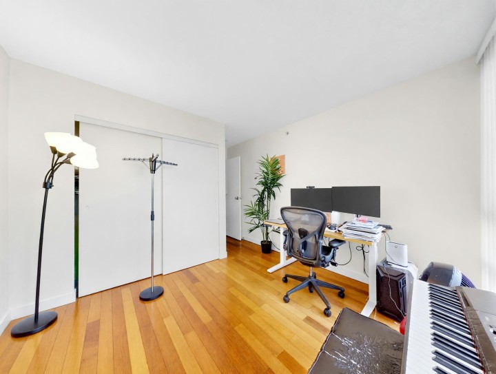 Photo 14 at 708 - 1408 Strathmore Mews, Yaletown, Vancouver West