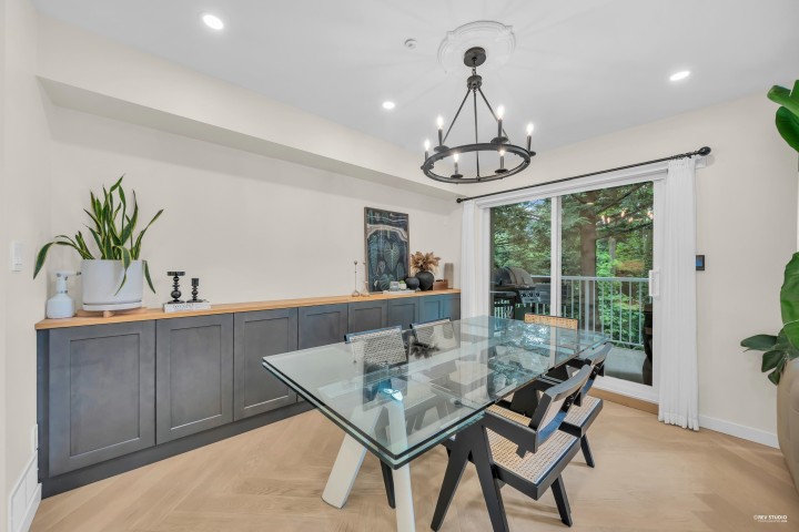 Photo 7 at 3460 Amberly Place, Champlain Heights, Vancouver East
