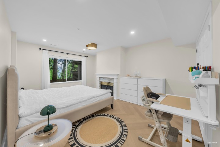 Photo 19 at 3460 Amberly Place, Champlain Heights, Vancouver East