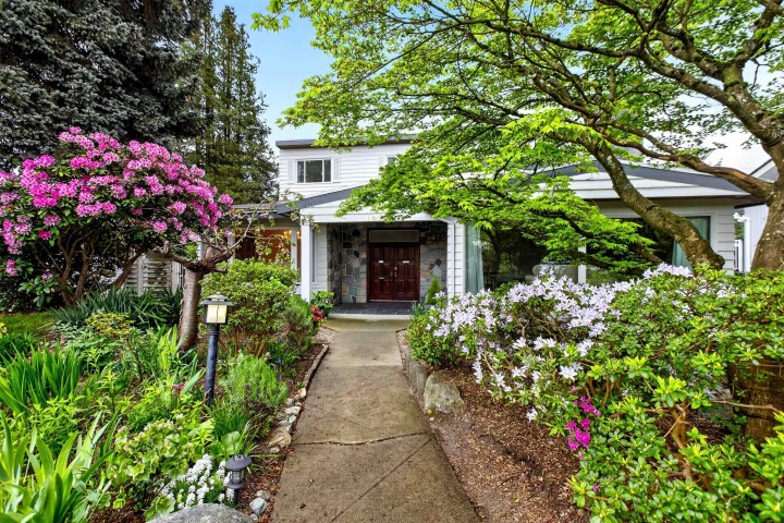 Photo 2 at 642 W 53rd Avenue, South Cambie, Vancouver West