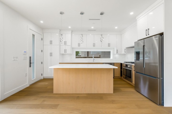 Photo 10 at 2 - 950 W 17th Avenue, Cambie, Vancouver West