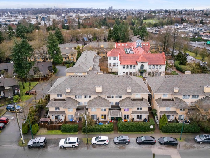 Photo 13 at 15 - 3428 Adanac Street, Renfrew VE, Vancouver East