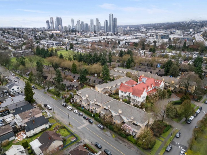 Photo 1 at 15 - 3428 Adanac Street, Renfrew VE, Vancouver East