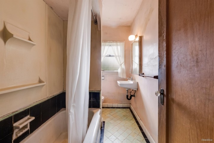 Photo 27 at 96 W 16th Avenue, Cambie, Vancouver West