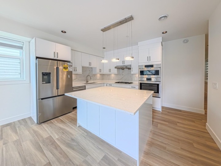 Photo 1 at 3 - 745 E 30 Avenue, Fraser VE, Vancouver East