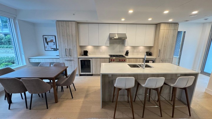 Photo 5 at 114 - 423 6th Street, Park Royal, West Vancouver