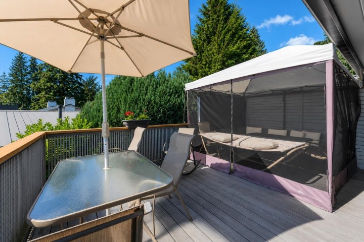 Photo 12 at 403 Newdale Court, Upper Delbrook, North Vancouver