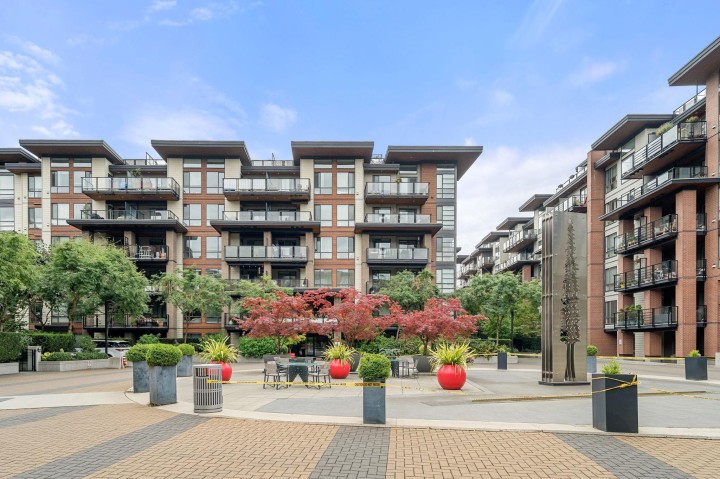 Photo 1 at 412 - 719 W 3rd Street, Harbourside, North Vancouver