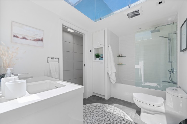 Photo 16 at 41 - 2238 Folkestone Way, Panorama Village, West Vancouver