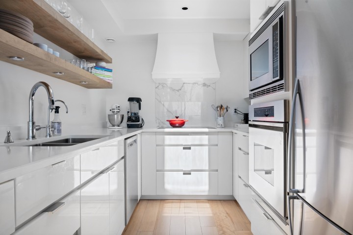 Photo 3 at 41 - 2238 Folkestone Way, Panorama Village, West Vancouver