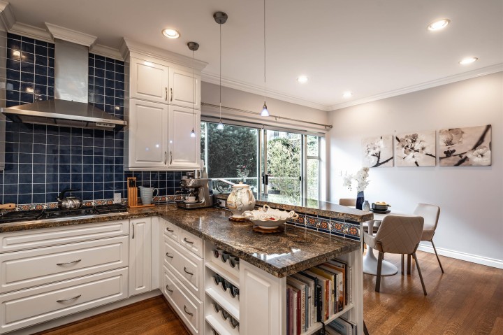 Photo 15 at 1 - 2278 Folkestone Way, Panorama Village, West Vancouver