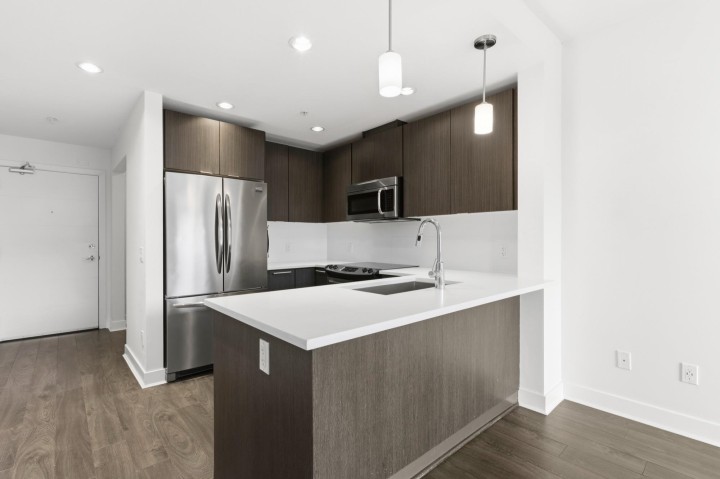Photo 7 at 511 - 733 W 3rd Street, Harbourside, North Vancouver
