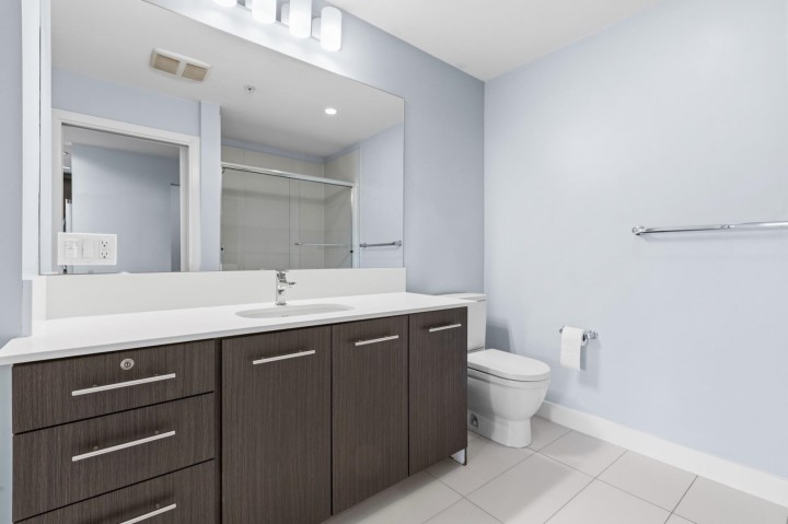 Photo 20 at 511 - 733 W 3rd Street, Harbourside, North Vancouver