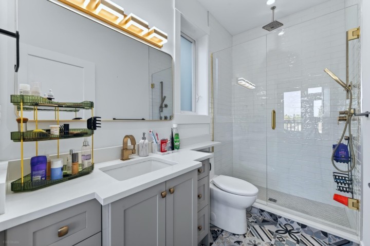 Photo 14 at 4990 Sherbrooke Street, Knight, Vancouver East