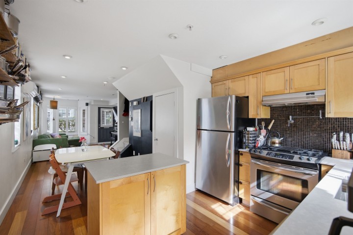 Photo 1 at 6 - 1642 E Georgia Street, Hastings, Vancouver East