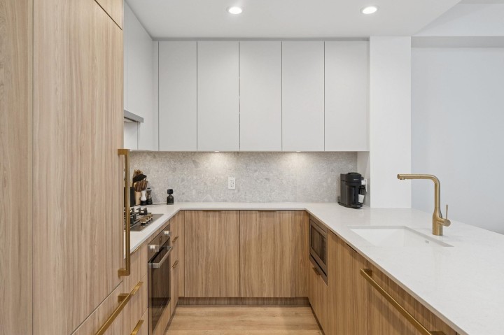 Photo 2 at 208 - 2375 Emery Court, Lynn Valley, North Vancouver