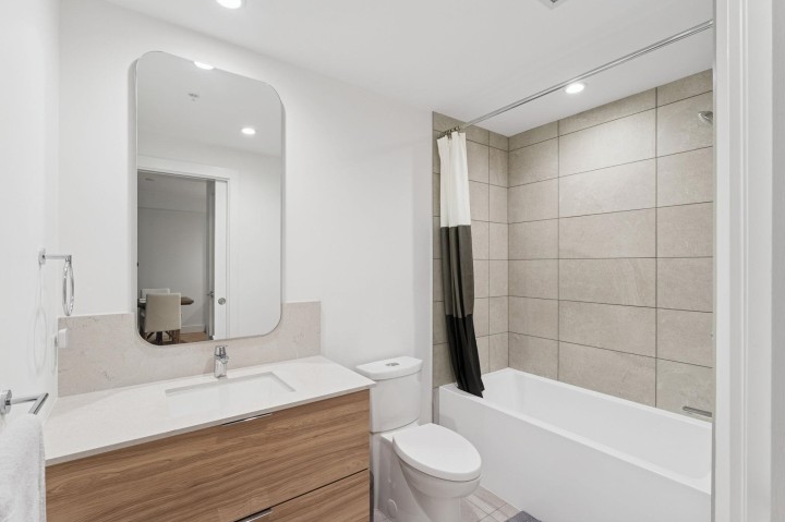 Photo 12 at 208 - 2375 Emery Court, Lynn Valley, North Vancouver