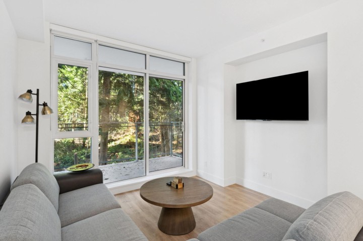 Photo 7 at 208 - 2375 Emery Court, Lynn Valley, North Vancouver