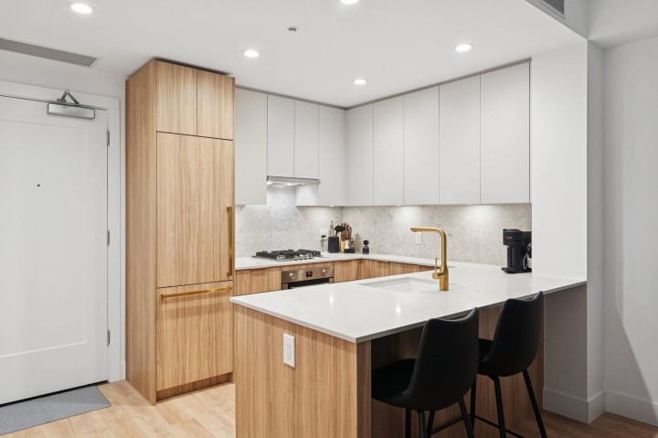 Photo 3 at 208 - 2375 Emery Court, Lynn Valley, North Vancouver