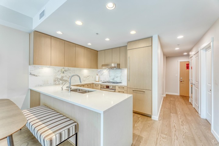 Photo 5 at 308 - 3533 Ross Drive, University VW, Vancouver West