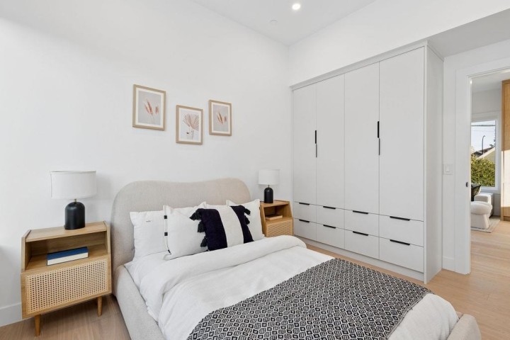 Photo 15 at 2754 Graveley Street, Renfrew VE, Vancouver East