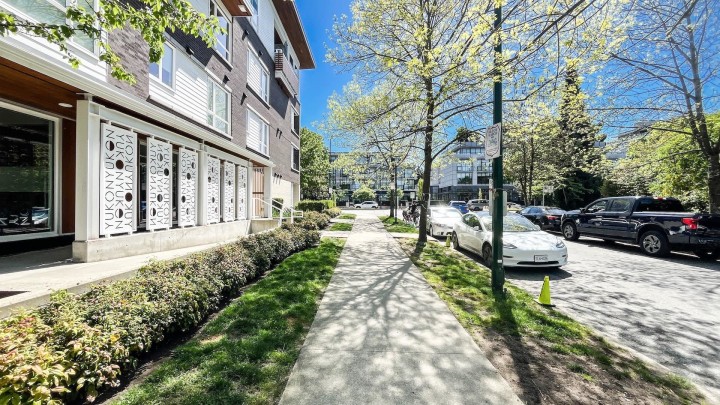 Photo 4 at 208 - 4080 Yukon Street, Cambie, Vancouver West
