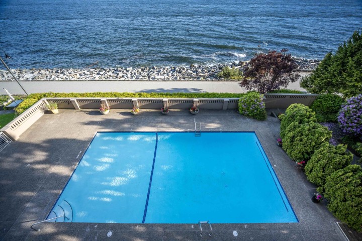 Photo 10 at 301 - 150 24th Street, Dundarave, West Vancouver