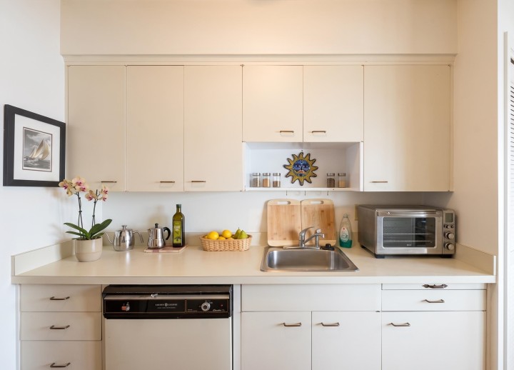 Photo 15 at 301 - 150 24th Street, Dundarave, West Vancouver