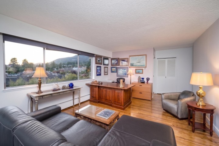 Photo 8 at 301 - 150 24th Street, Dundarave, West Vancouver