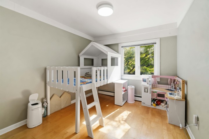 Photo 9 at 7625 Borden Street, Fraserview VE, Vancouver East