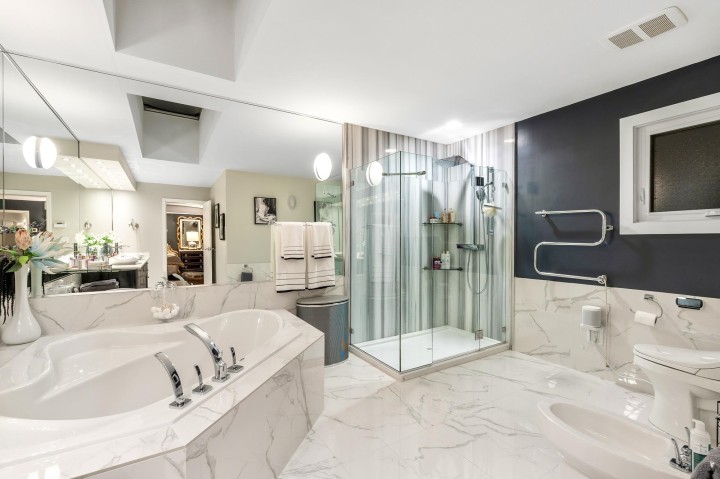 Photo 22 at 1130 Eyremount Drive, British Properties, West Vancouver